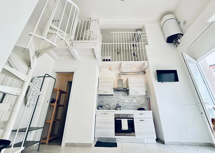 8 Lofts - - 1 Λα Σπέτσια