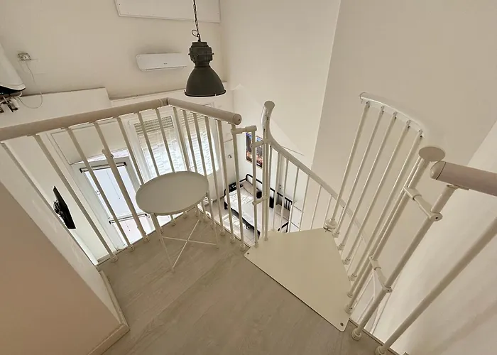 8 Lofts - - 1 Λα Σπέτσια