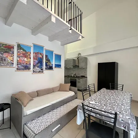 8 Lofts - - 1 Appartamento
