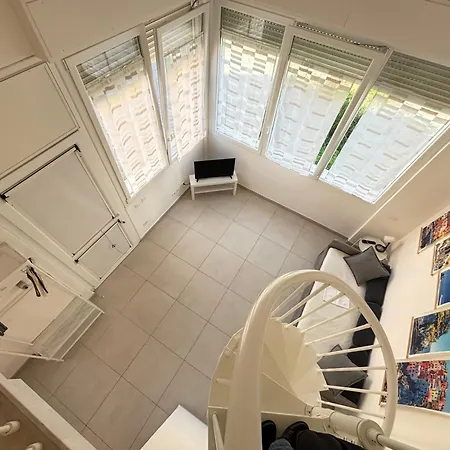 8 Lofts - - 1 Apartment La Spezia