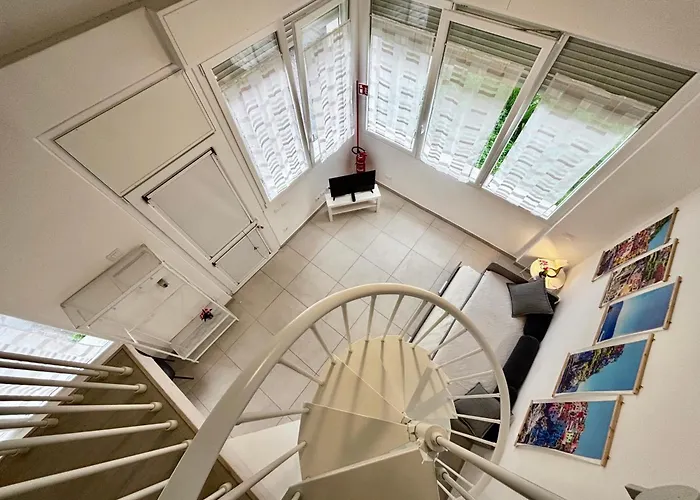 8 Lofts - - 1 Apartmán *